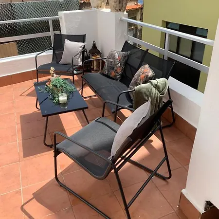 Beautiful In Front Of The Sea !!!! *