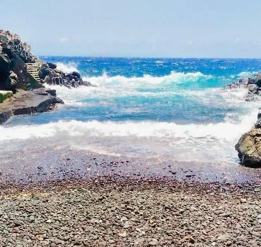 Beautiful In Front Of The Sea !!!!